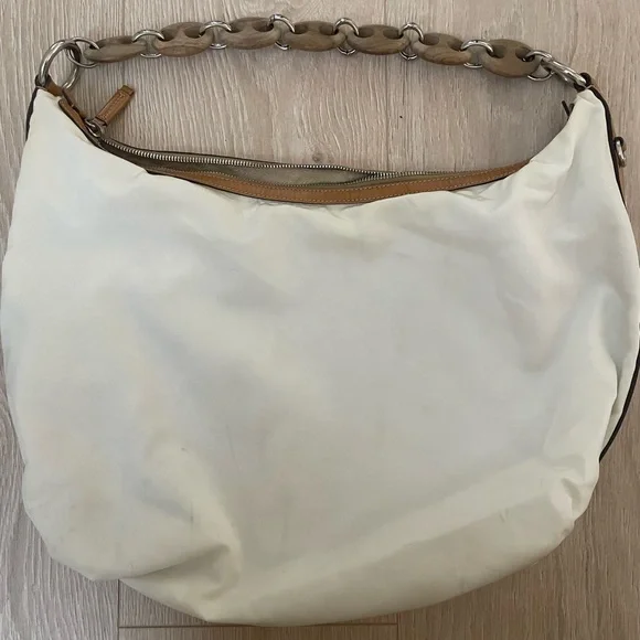 Vintage Prada Bag 🤍 - Picture 3 of 16